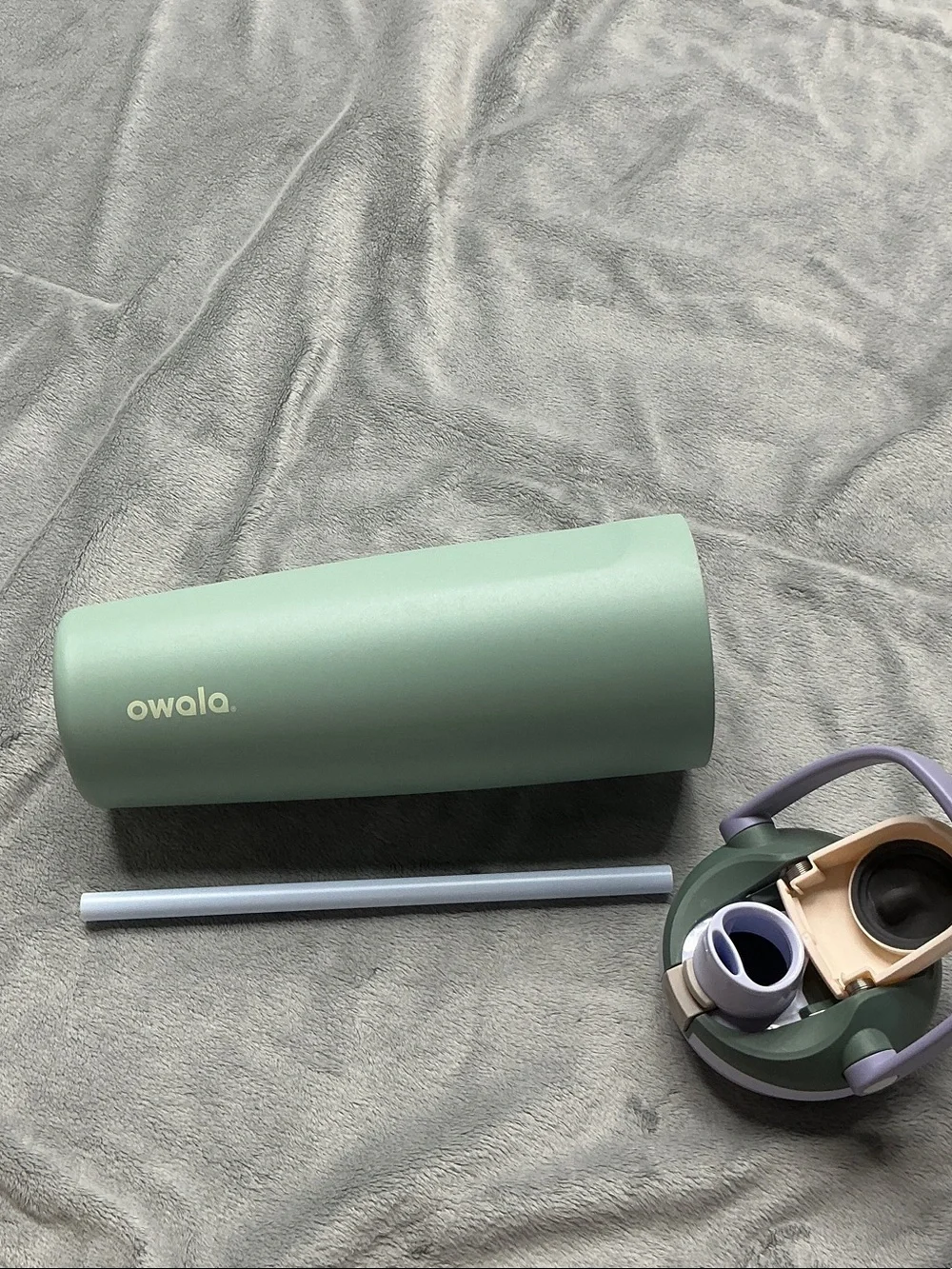 Owalo FreeSip Sway 30oz Sage Green with Lavender Handle and Cream Lid
